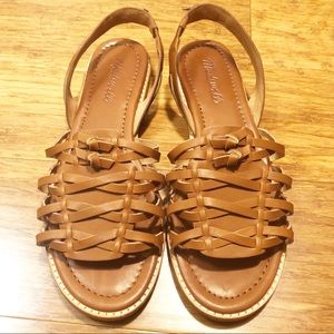 Like New Madewell brown leather sandals. 7.5. EUC